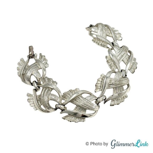 Vintage Coro Silver Tone Chunky Woven Links Bracelet - Picture 3 of 9